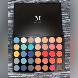35 color eyeshadow palette